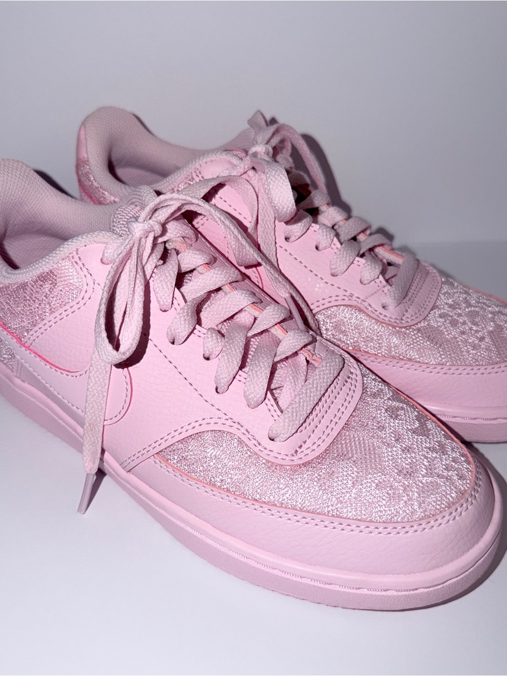 Nike Women's Pink Lace Sneakers Size 7.5